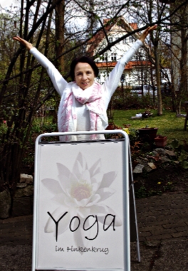 yoga6899.tif