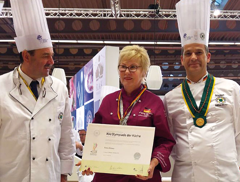 Foto von Petra Bittner, Obst- und Gemüse-Schnitzerin, Ahrensfelde Foto von Petra Bittner, Obst- und Gemüse-Schnitzerin, Ahrensfelde