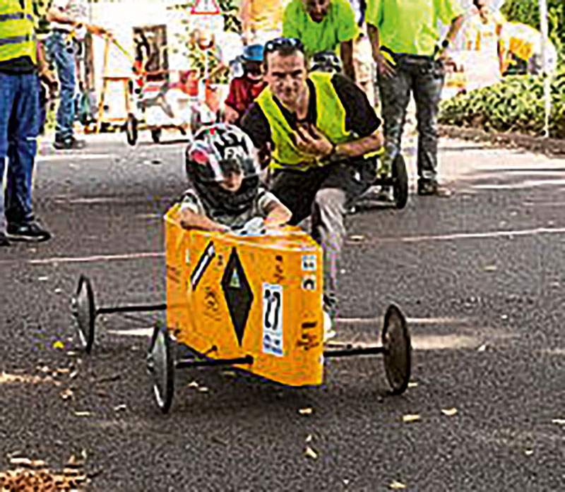 Foto von Ivo Conrad und Rennleiter, Seifenkistenspektakel, Ahrensfelde