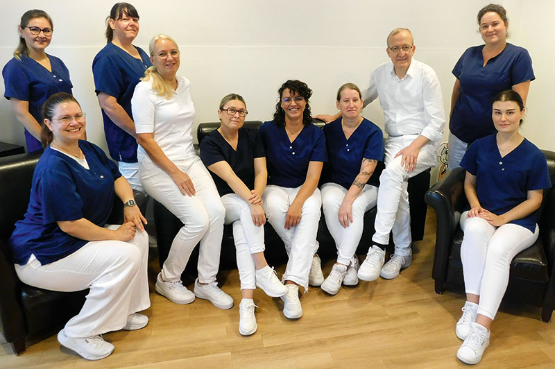 Foto von Hans-Joachim Schönberg und Bettina Köhler von der Firma Zahnarztpraxis Eiche Foto von Hans-Joachim Schönberg und Bettina Köhler von der Firma Zahnarztpraxis Eiche