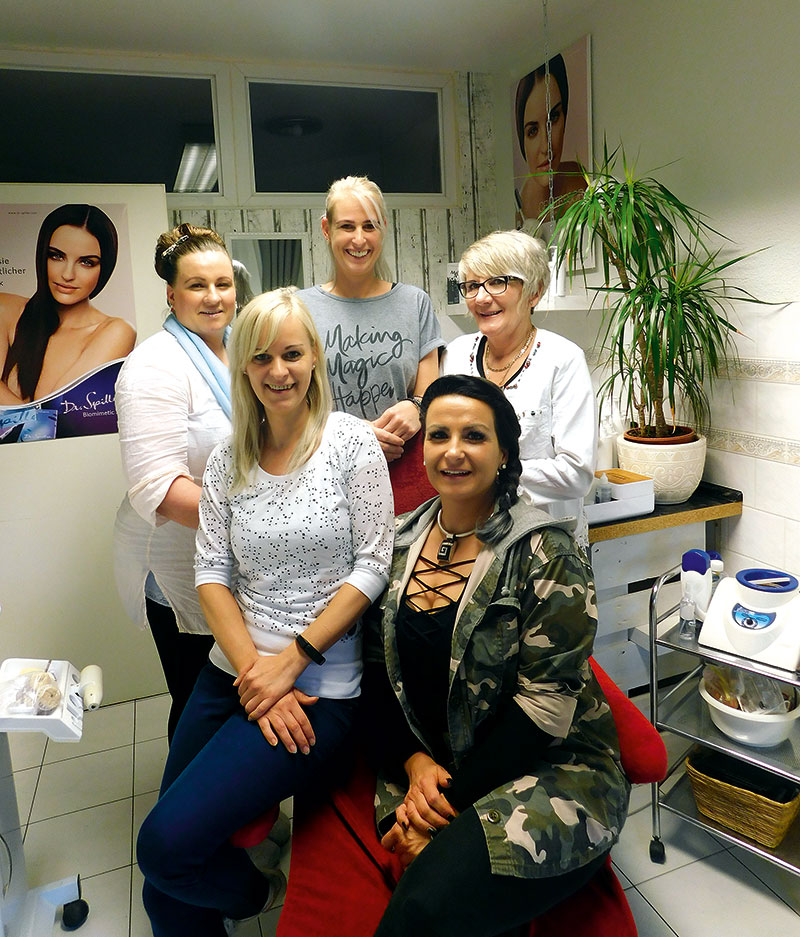 Foto von der Firma Friseursalon Stephanie Rusch Foto von der Firma Friseursalon Stephanie Rusch