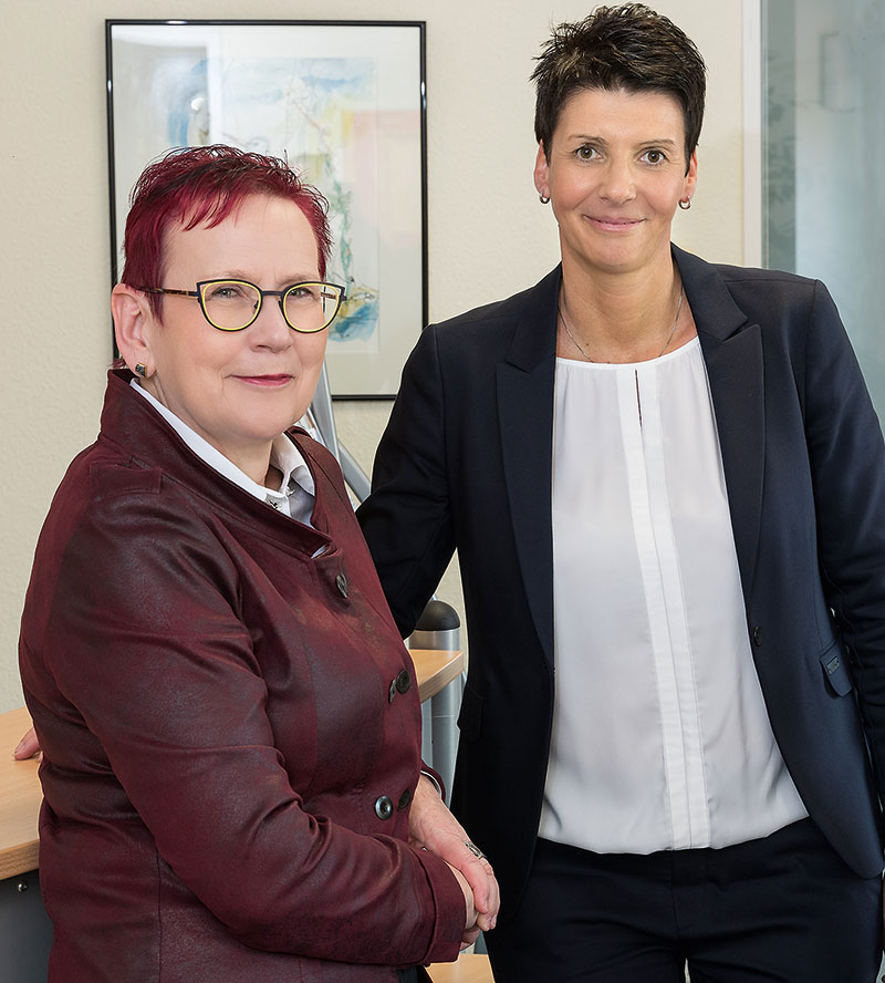 Foto von Dr. Stefanie Sewekow und Ulrike Schulze von der Firma ETL Hoffmann & Partner GmbH Steuerberatungsgesellschaft & Co. Panketal KG