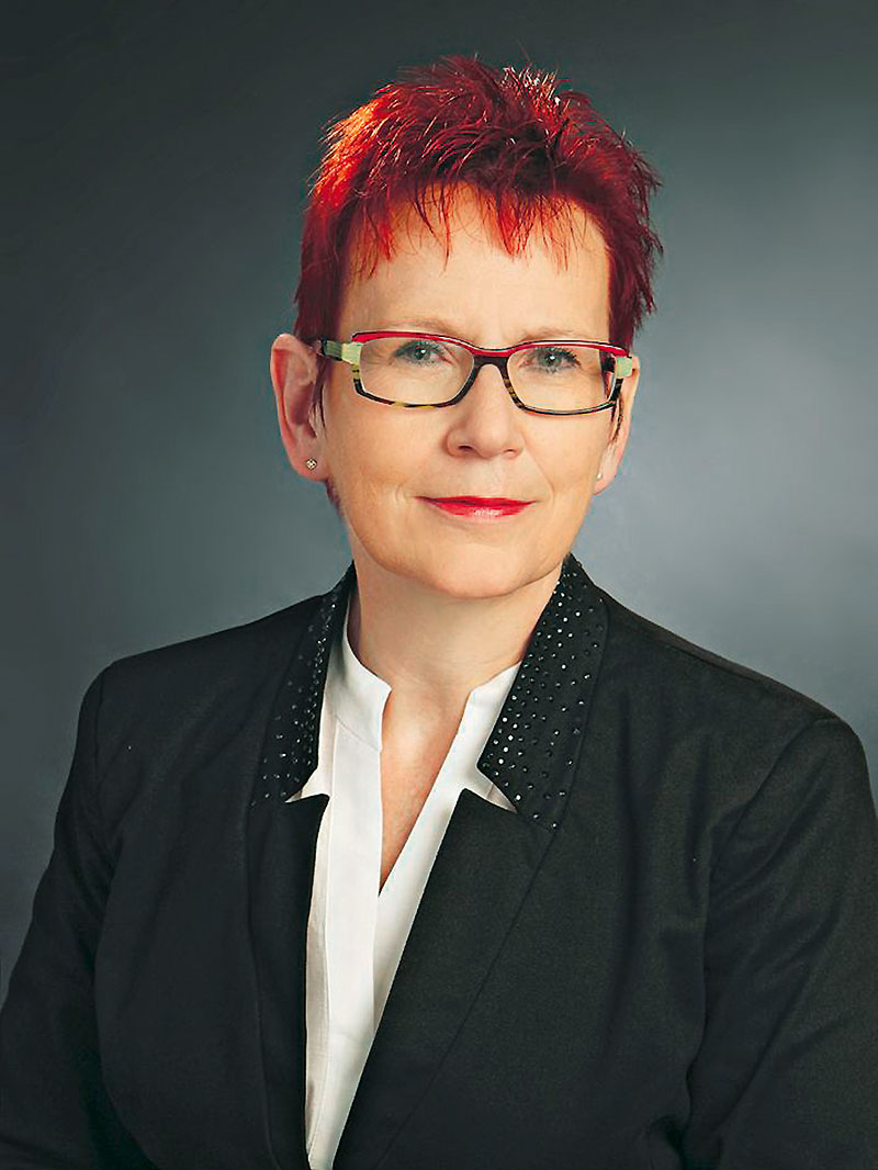 Foto von Dr. Stefanie Sewekow von der Firma Hoffmann & Partner GmbH Steuerberatungsgesellschaft