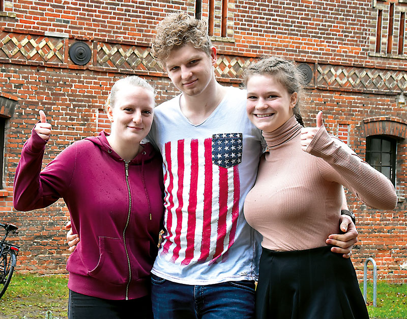 Foto von Pia Joseph und Laura Ibsch, Ringerinnen, Berlin-Buch