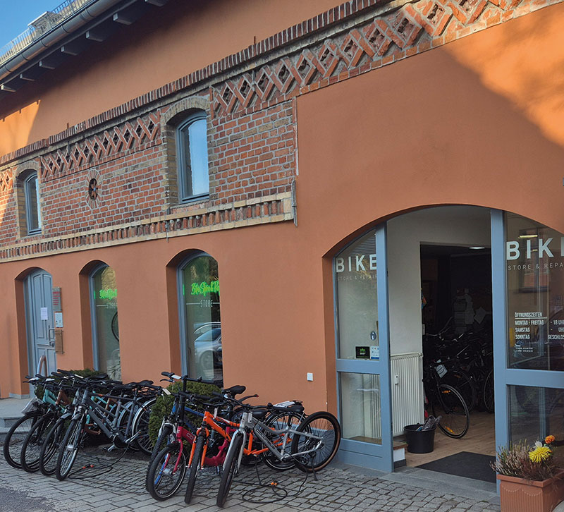 Foto von Oliver Senyuva und Sven Lippert von der Firma Bike Store & Repair Foto von Oliver Senyuva und Sven Lippert von der Firma Bike Store & Repair