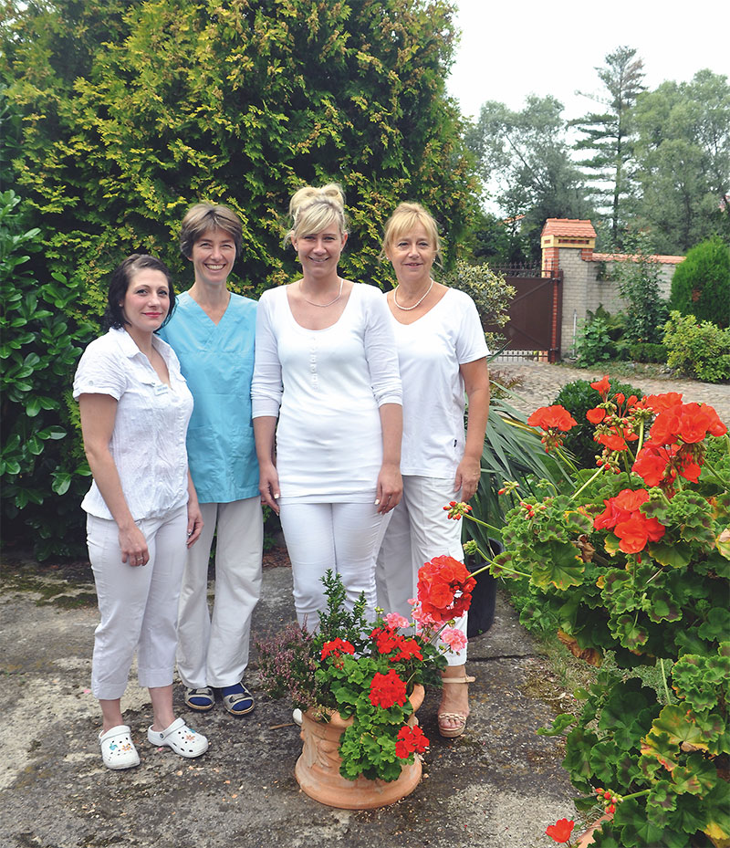 Foto von Dr. Marion Moisel und Dr. Eva-Maria Schumann von der Firma Zahnarztpraxis Dr. Marion Moisel