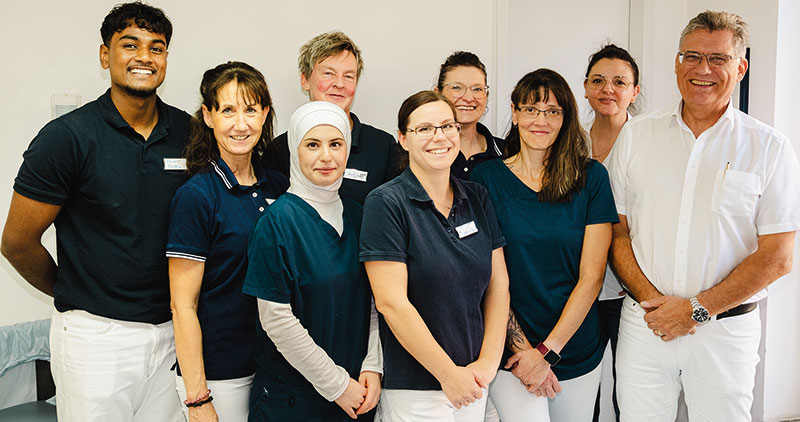 Foto von Dr. Martin Pincus von der Firma Zahnarztpraxis Dr. Martin Pincus<br>Fachzahnarzt für Allgemeine Zahnheilkunde<br>Zahnärztin Romana Pincus