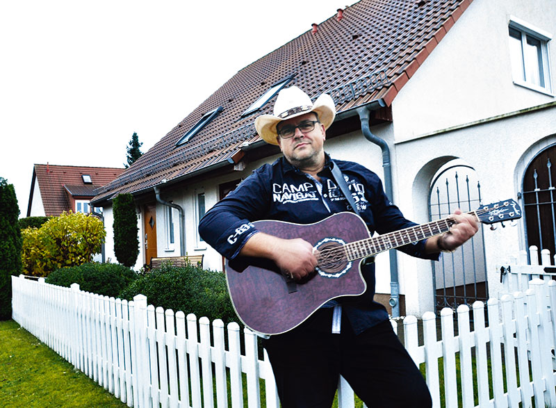 Foto von Thomas Bartsch, Musiker, Band „Burning Train“, Bernau