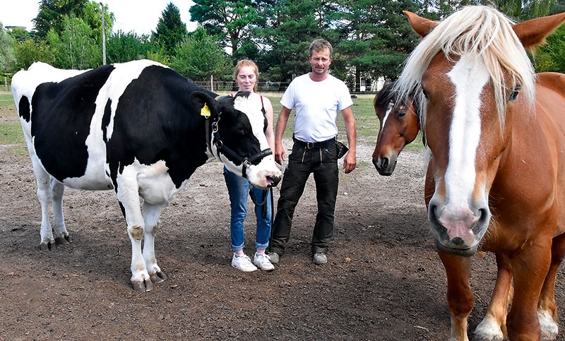 Foto von Lucy Müller, Kuh-Dressiererin, Bernau