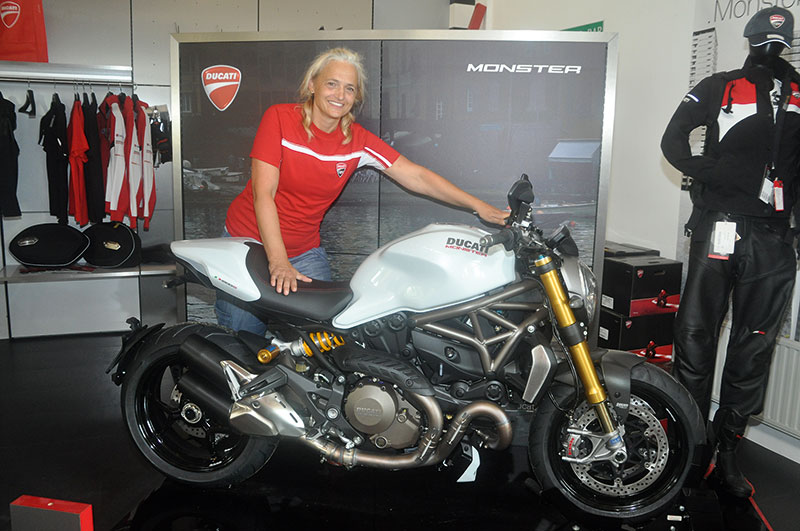 Foto von Jenny Velten-Born von der Firma Bernards Motorrad Service GmbH