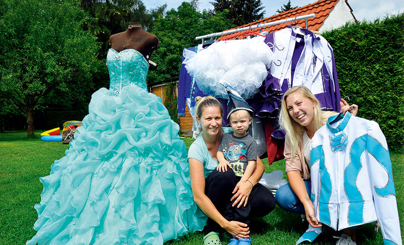 Foto von Jennifer Haseleu und Ann-Christin Rahn, Blankenfelder Karneval Club, Blankenfelde-Mahlow