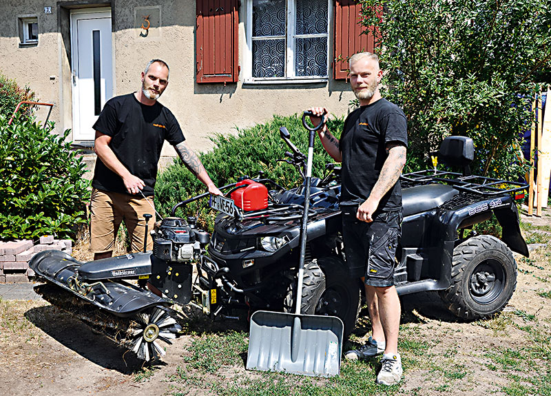 Foto von André Wendt und Steffen Wendt von der Firma Wendt-Winterdienst GbR