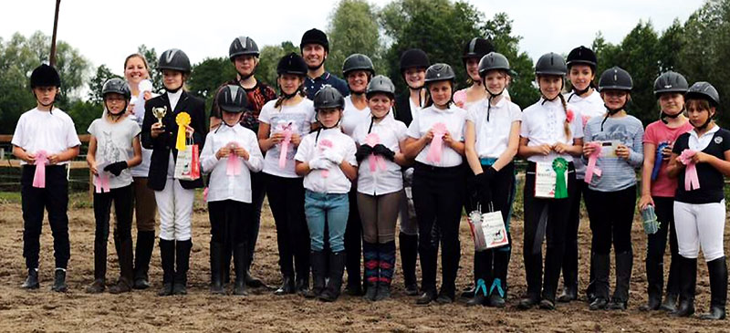 Foto von Miriam Fellner von der Firma Landwirtschaftliche Pferdepension mit integrierter Reitschule LaLeLu