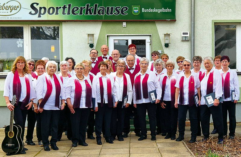 Foto von Regina Kampmeyer und Sabine Schulz, Chor der Volkssolidarität Brieselang, Brieselang