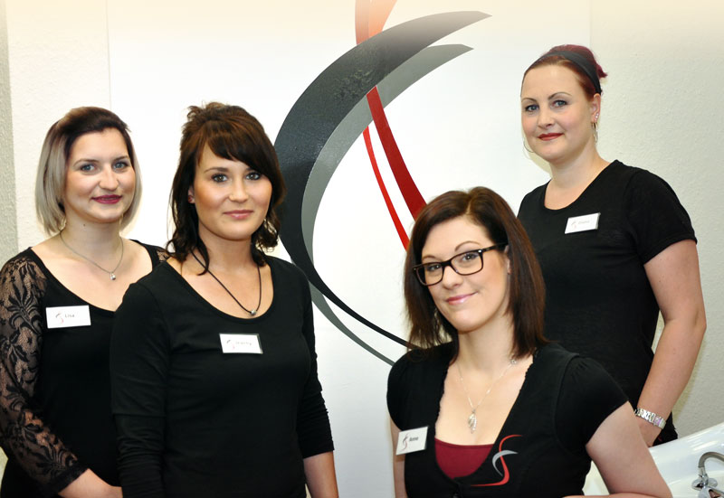 Foto von Mandy Spichalla und Edda Meger von der Firma Coiffeur & Schönheitspflege Falkensee GmbH; Falkensee, Rudolf Breitscheid Straße