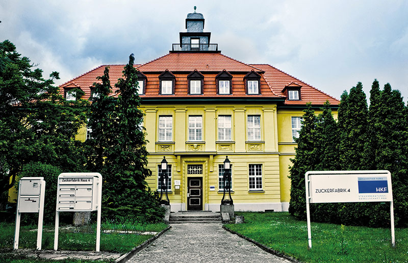 Foto von Adrian Jung von der Firma HKF Hergenröther Kurka Steuerberatungsgesellschaft mbH; Nauen