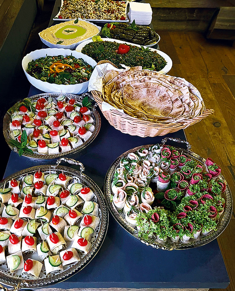 Foto von Yamama Schnelle von der Firma Al-Layal – Orientalischer Partyservice & Catering Foto von Yamama Schnelle von der Firma Al-Layal – Orientalischer Partyservice & Catering