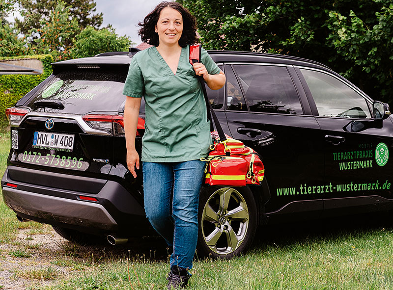 Foto von Yelda Weber von der Firma Mobile Tierarztpraxis Wustermark