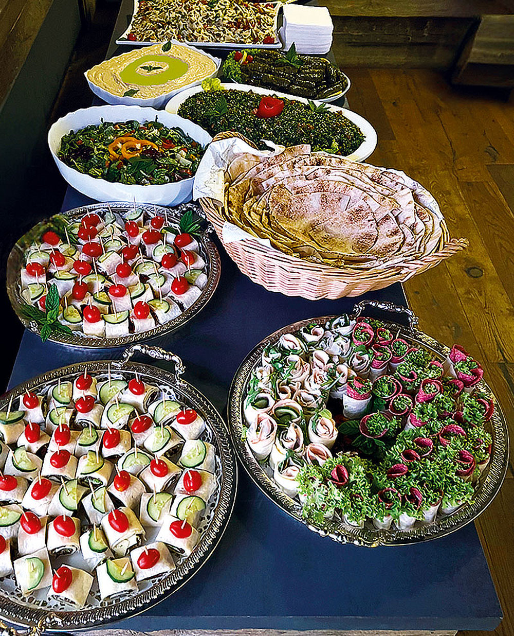 Foto von Yamama Schnelle von der Firma Al-Layal – Orientalischer Partyservice & Catering Foto von Yamama Schnelle von der Firma Al-Layal – Orientalischer Partyservice & Catering