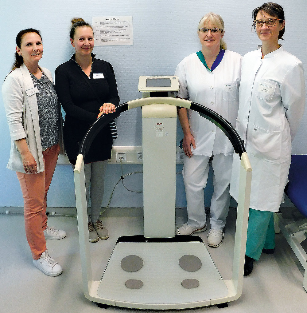 Foto von Carolin Oeder und Leitende Oberärztin von der Firma Havelland Kliniken GmbH (Adipositaszentrum) Foto von Carolin Oeder und Leitende Oberärztin von der Firma Havelland Kliniken GmbH (Adipositaszentrum)