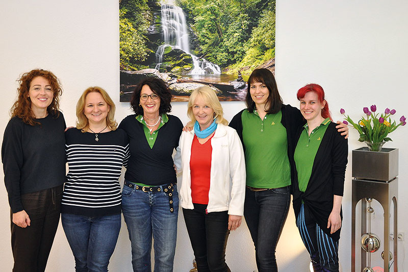 Foto von Heike Bluhm und Jacqueline Camamile von der Firma Gesundheit in Falkensee