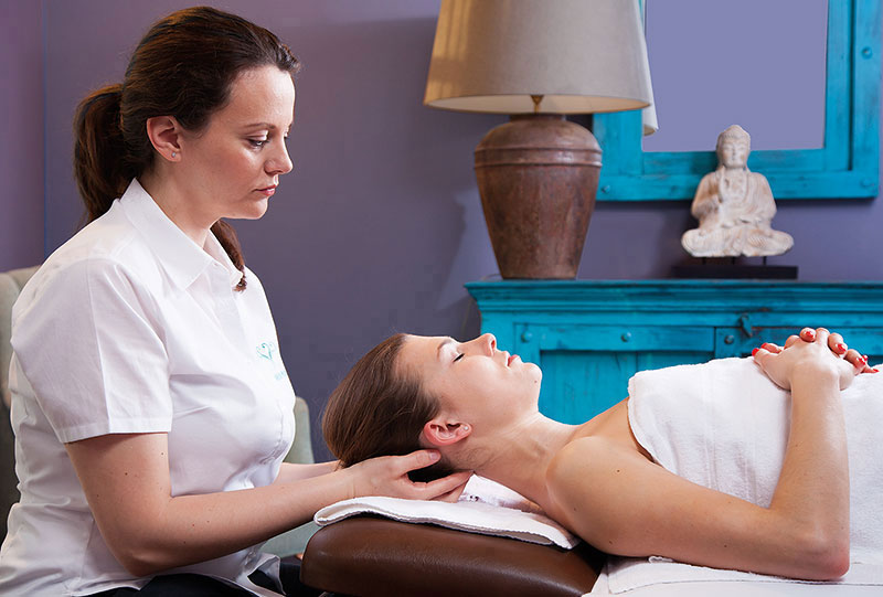 Foto von Anja Muhs von der Firma Anja Muhs Gesundheitsmanagement: Massagen, Meditation & Beratung Foto von Anja Muhs von der Firma Anja Muhs Gesundheitsmanagement: Massagen, Meditation & Beratung