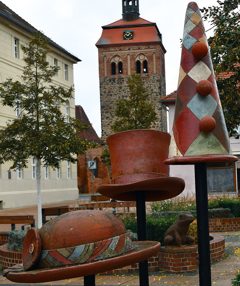 Foto von Christa Koslitz, Keramikerin Christa Koslitz, Hohen Neuendorf Foto von Christa Koslitz, Keramikerin Christa Koslitz, Hohen Neuendorf