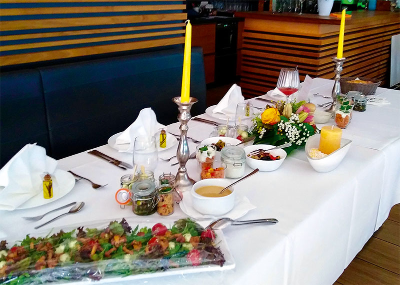 Foto von Melanie Santalucia von der Firma Restaurant Santalucia im TC Weiße Bären e.V. Foto von Melanie Santalucia von der Firma Restaurant Santalucia im TC Weiße Bären e.V.