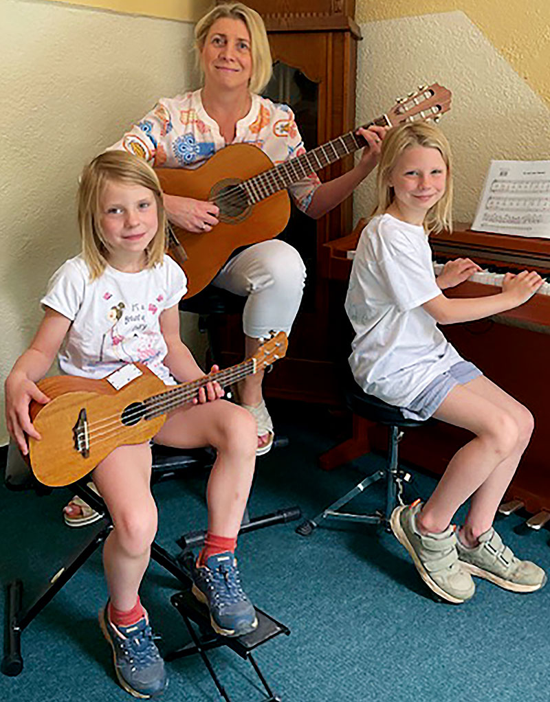 Foto von Beatrix Dreßler von der Firma Musikschule Dreßler Foto von Beatrix Dreßler von der Firma Musikschule Dreßler