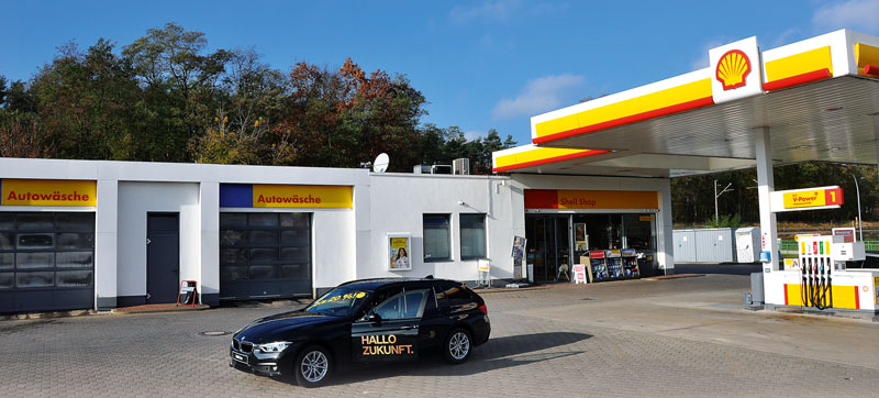 Foto von Olaf Wernecke und Anne Wernecke von der Firma Wernecke Facility GmbH & Co. KG, Shell Tankstelle