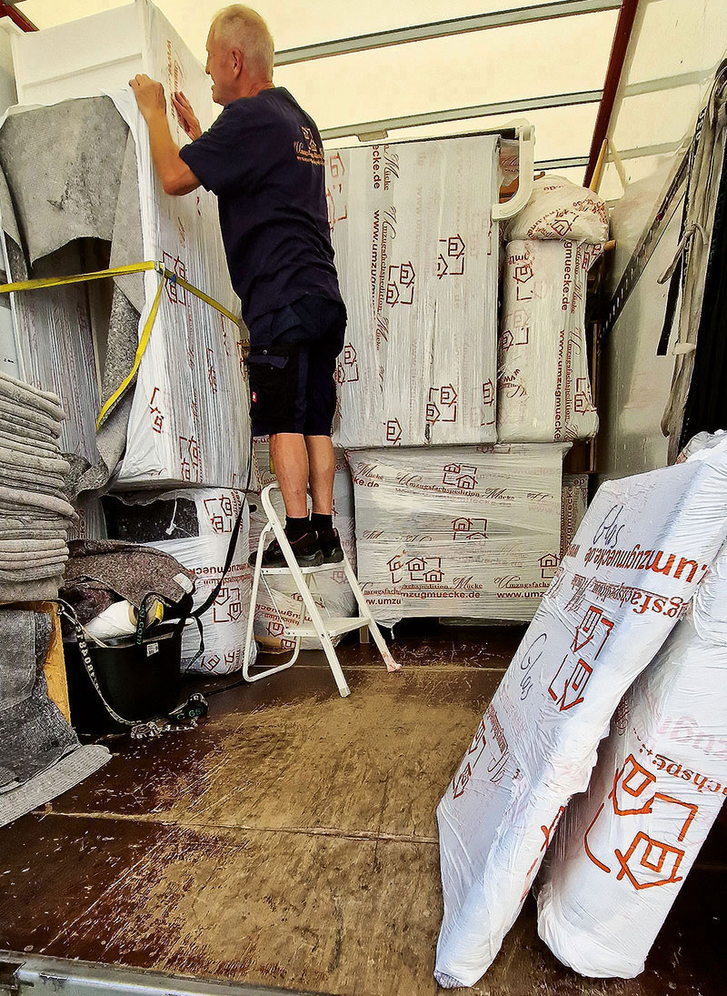 Foto von Michele Mücke von der Firma Umzugsfachspedition Mücke Umzüge Foto von Michele Mücke von der Firma Umzugsfachspedition Mücke Umzüge