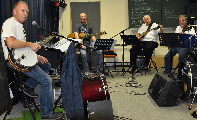 Foto von Martin Meinert, Band „Bodenständig“, Königs Wusterhausen