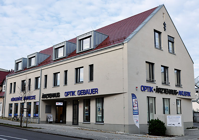 Foto von Dr. Katja Roloff und Dr. Andreas Roloff von der Firma Zentrum für Oralchirurgie und Zahnimplantate