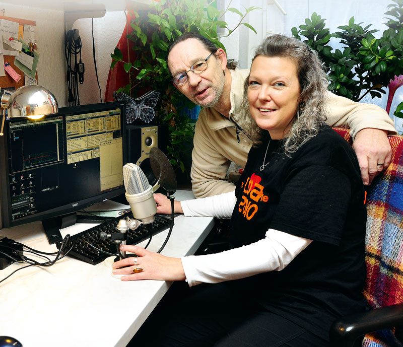 Foto von Helga Ternirsen und Eckhard Ternirsen, Sendestudio Ternirsen, Schenkenländchen