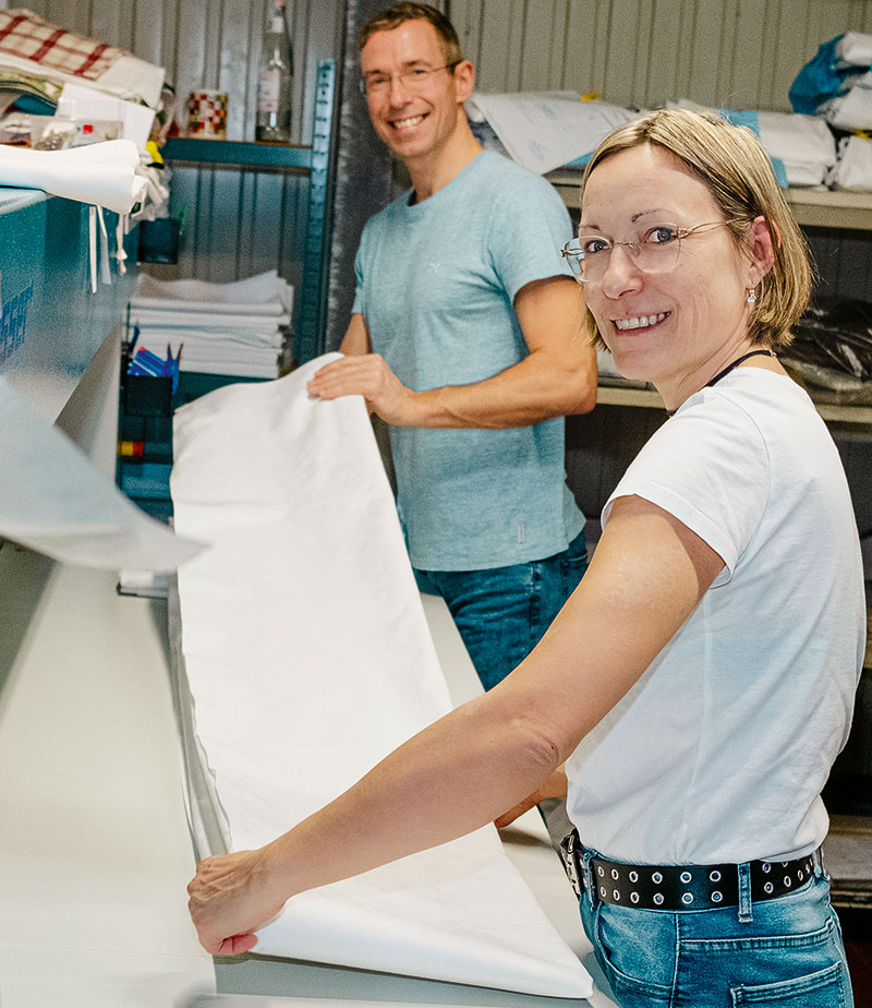Foto von Christin Herbst und Andy Herbst von der Firma Wäscherei Herbst GmbH Foto von Christin Herbst und Andy Herbst von der Firma Wäscherei Herbst GmbH
