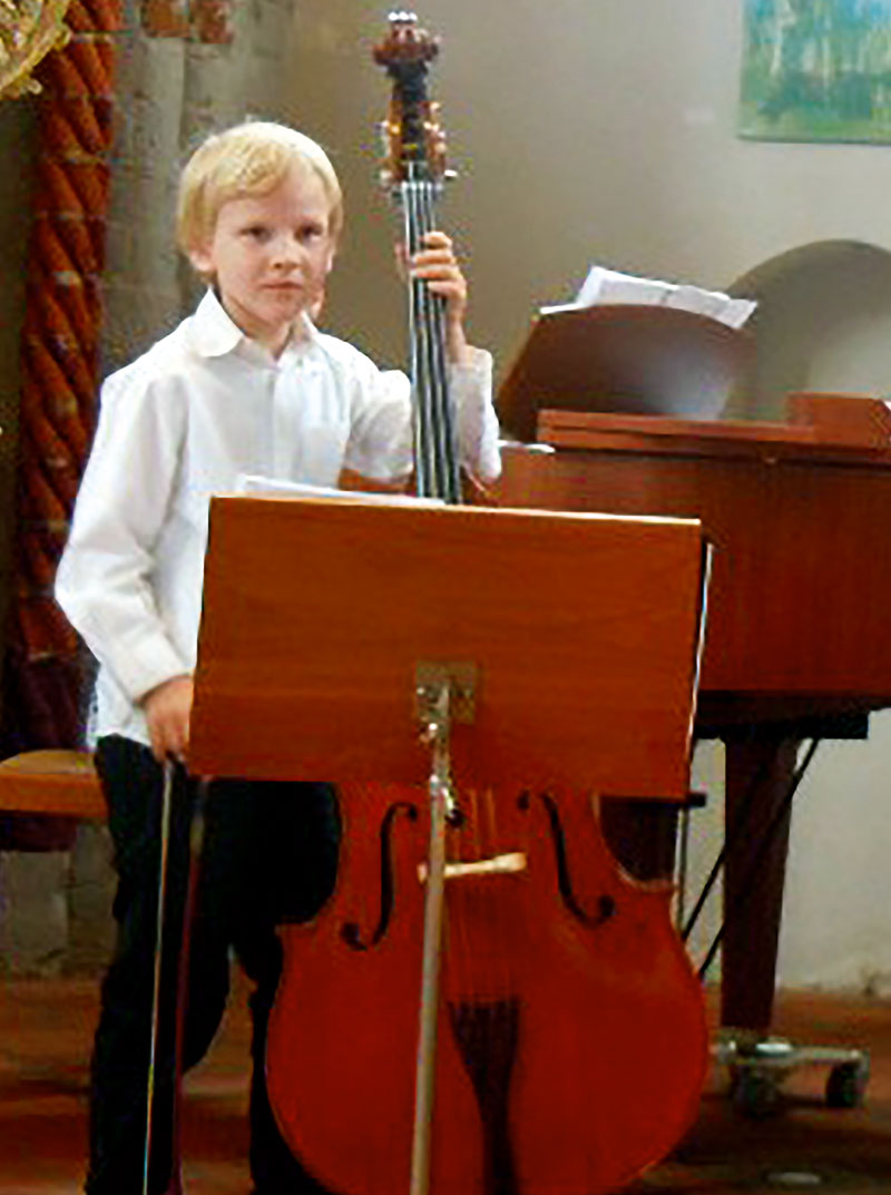 Foto von Leonard Stanoschefsky, Kontrabassist, Wandlitz Foto von Leonard Stanoschefsky, Kontrabassist, Wandlitz
