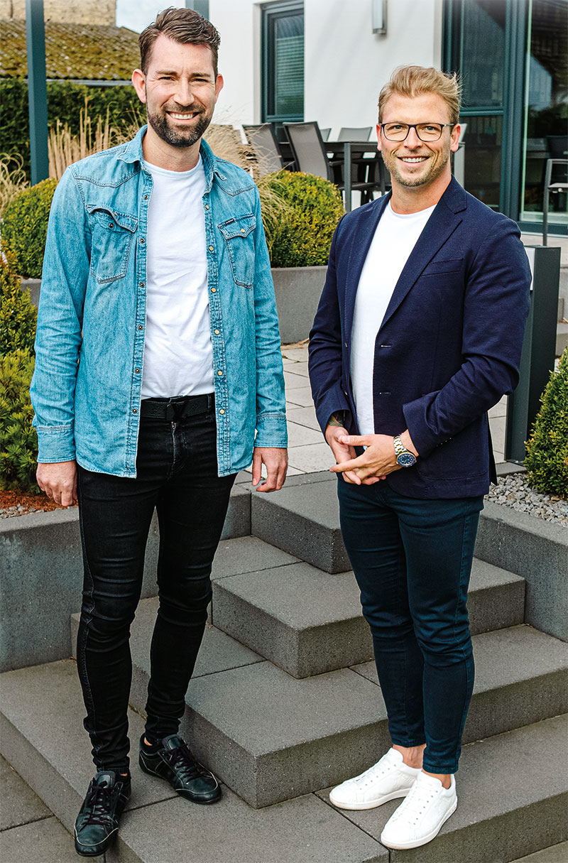 Foto von Tino Ludwig und Christian Kaszemekat von der Firma LUKAS Massivhaus GmbH Town & Country Lizenz-Partner