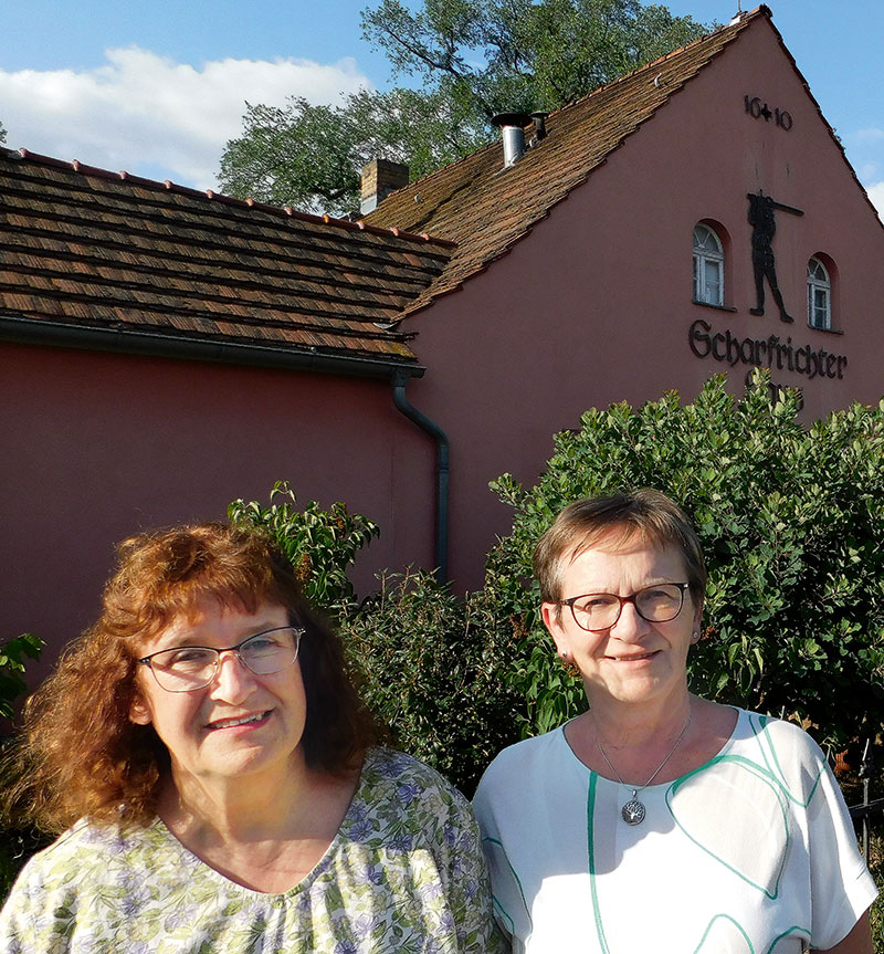 Foto von Monika Schröder und Juliane Lober und Beate Petrov, Gilde der Stadtführer Werder/Havel e.V., Werder Foto von Monika Schröder und Juliane Lober und Beate Petrov, Gilde der Stadtführer Werder/Havel e.V., Werder