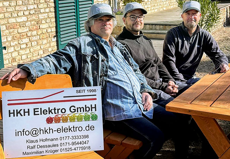 Foto von Ralf Dessaules und Klaus Hofmann und Maximilian Krüger von der Firma HKH Elektro GmbH Foto von Ralf Dessaules und Klaus Hofmann und Maximilian Krüger von der Firma HKH Elektro GmbH