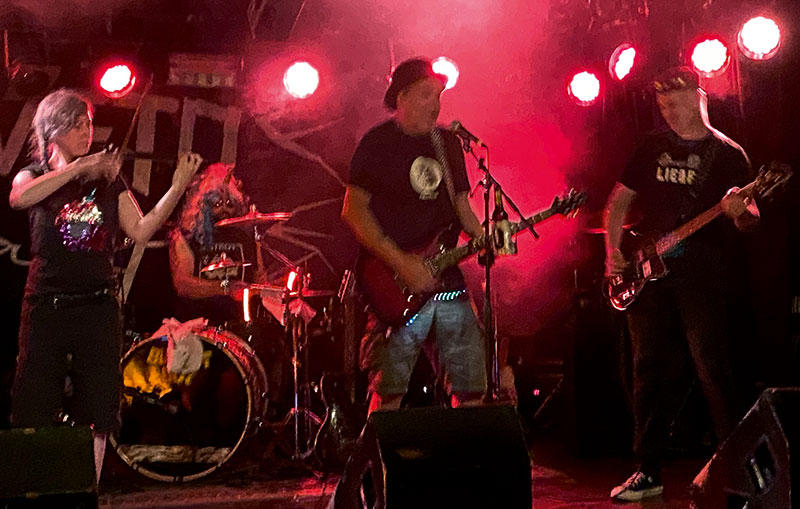 Foto von Malte Boll und Anna Boll und Henk Jonas, Band „VETO“, Werder