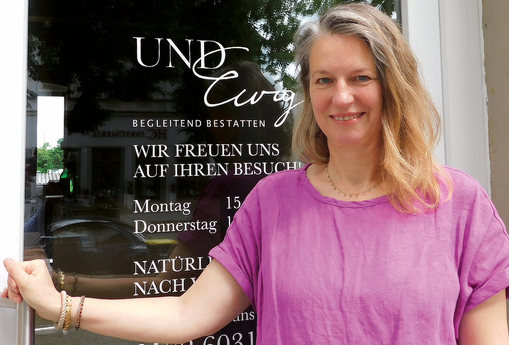 Foto von Kati Drescher von der Firma UNDEwig – begleitend bestatten