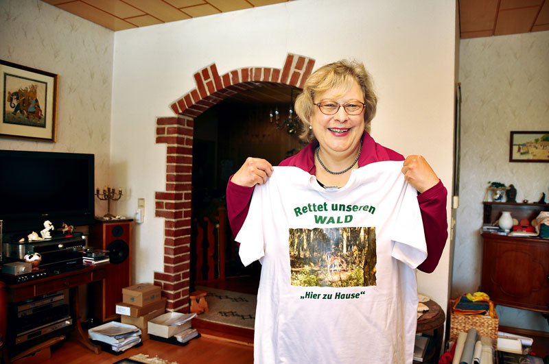 Foto von Eveline Kroll und Sigmar Wilhelm und Dr. Winfried Ludwig, Protest Windkraftanlage, Werder