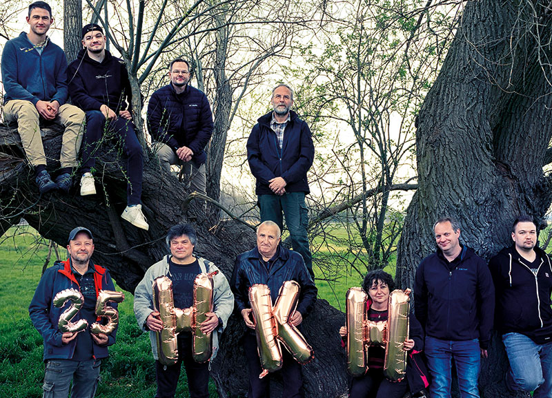 Foto von Ralf Dessaules und Klaus Hofmann von der Firma HKH Elektro GmbH