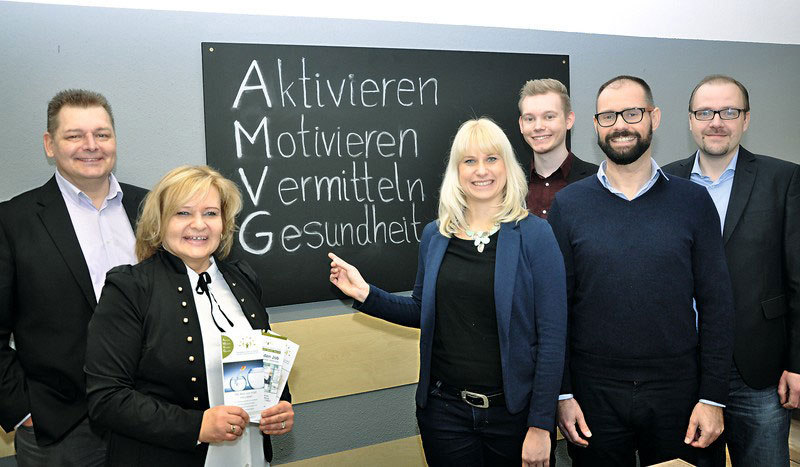 Foto von Birgit Böhm und Carsten Waschke und Robert Senkpiel von der Firma Kompetenzcentrum AMVG gGmbH