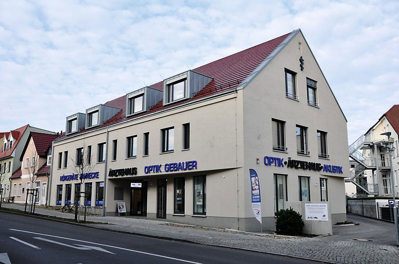 Foto von Dr. Katja Roloff und Dr. Andreas Roloff von der Firma Zentrum für Oralchirurgie und Zahnimplantate Dr. Katja Roloff, Dr. Andreas Roloff und Kollegen