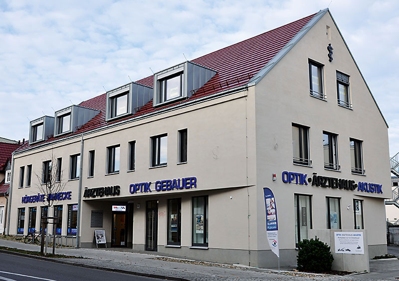 Foto von Dr. Katja Roloff und Dr. Andreas Roloff von der Firma Zentrum für Oralchirurgie und Zahnimplantate Roloff und Kollegen