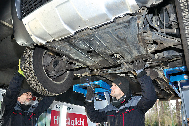 Foto von Carl-Christoph Müller und Marco Häusler von der Firma ISB Dahmeland GmbH & Co. KG