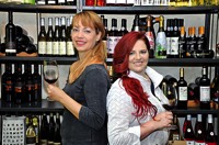 Foto von Steffi Schlegel und Sabrina Sunseri von der Firma Weinladen am Kanal