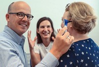 Foto von Anja Semlin und André Eisenmann von der Firma Hörgeräte Klaper
