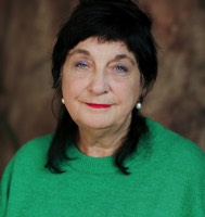 Foto von Marita Rosowski von der Firma Lebenslichter Marita Rosowski, Heilpraktikerin für Psychotherapie, Gestalttherapeutin, Traumatherapeutin, Workshops „Innere-Kind-Arbeit“, Autorin